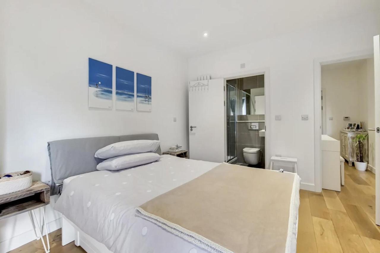 Luxury 2 Bed 2 Bath With Balcony New Build Apartment *South Central London* Extérieur photo