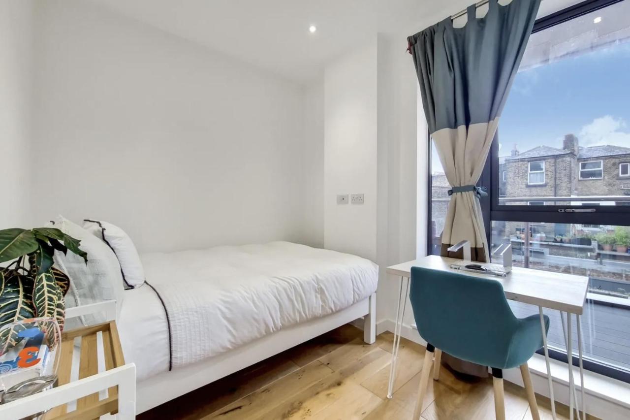 Luxury 2 Bed 2 Bath With Balcony New Build Apartment *South Central London* Extérieur photo